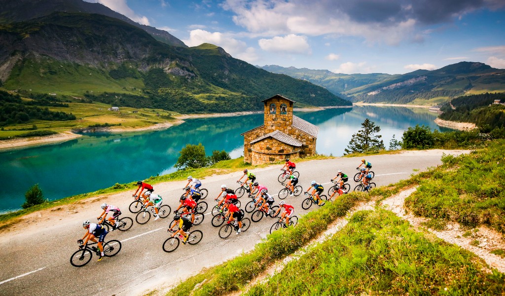 2022 cycling and marathon event travel with Destination Sport Experiences