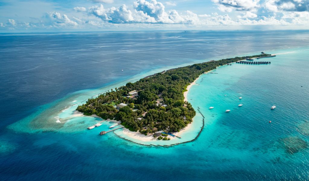 Kuramathi Maldives and Campioni Soccer Academy to host summer kids football camps